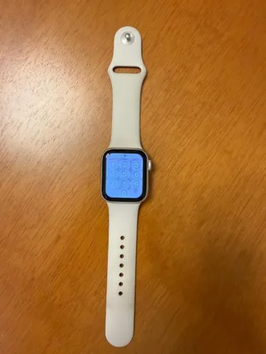 Apple Watch SE (GPS) (2nd Generation)