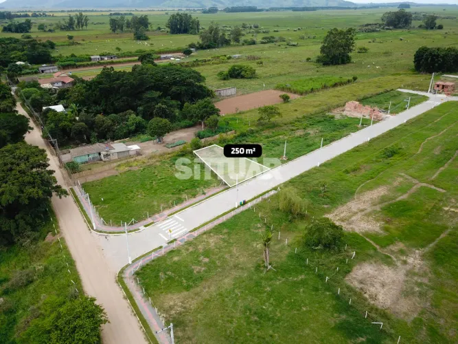 Terreno à Venda Loteamento Jardins, Praia Redonda, Tubarão/SC