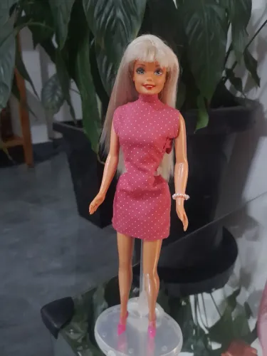 Barbie antiga mattel 1966 em excelente estado ,na PROMOÇÃO mes de maio aproveite