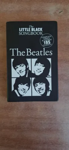 Livro The Beatles- The Little Black Song Book