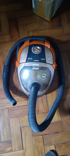 Aspirador de Pó Arno Compacteo Cyclonic 1600W