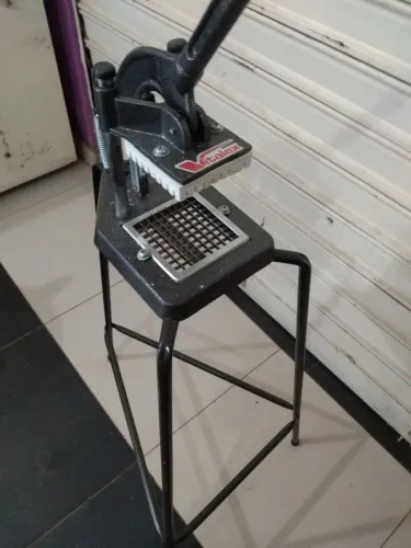 Picador de legumes semi novo!!!