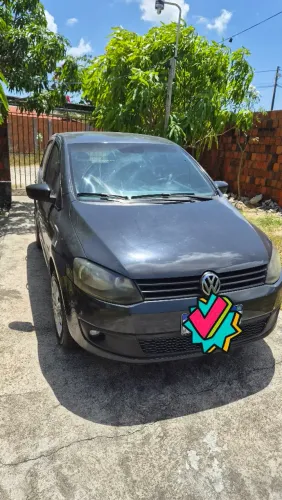 Volkswagen Fox 1.0 MI Total Flex 8V 5P 2013