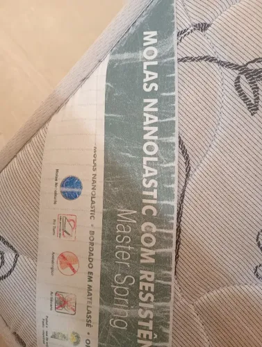 Colchão CASAL COM MOLAS ENSACADAS
