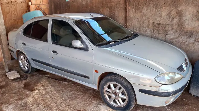 Renault Megane Hatch RT 1.6/rt/alize/exp 1.6 16V 2003