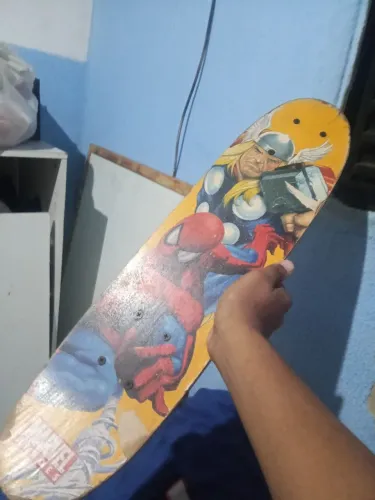 Skate infantil da Marvel