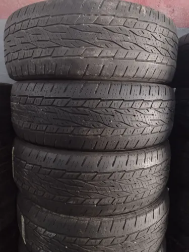 Pneus 215/60/17 continental