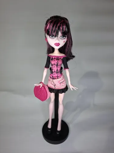 Boneca Monster High Draculaura Scaris Original Mattel