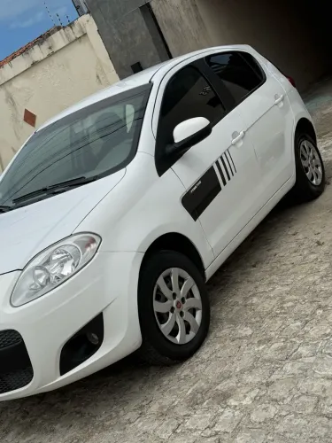 Fiat Palio Attractive 1.0 EVO Fire Flex 8V 5P 2013