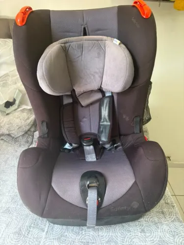 Cadeira d Criança para Carro Safety 1st - Seminova