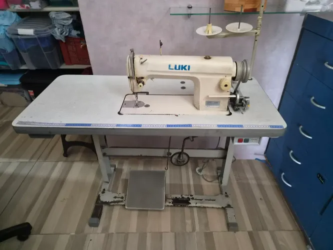 Máquina de costura reta - Luki MG-901 industrial 400W
