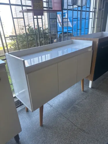 Aparador retrô 3 portas 1.10m Novo