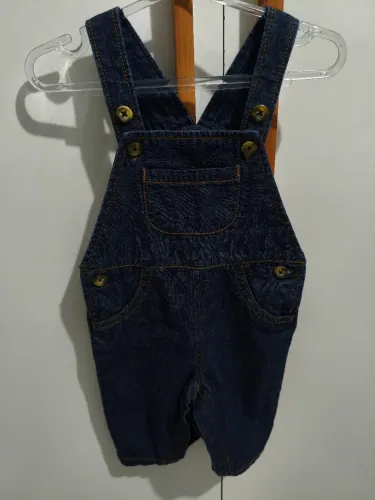 Macacão jeans Carter's 6 meses