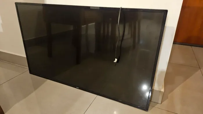TV Philips 43 | Defeito no display