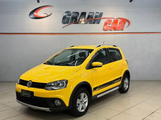 Volkswagen Crossfox 1.6 MI Total Flex 8V 5P 2011