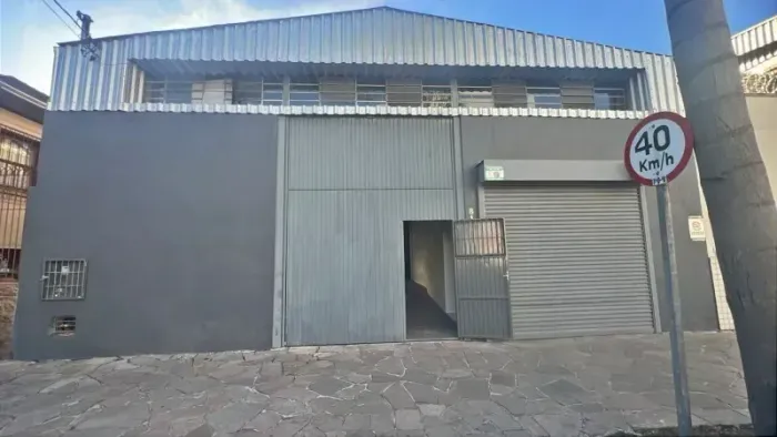 BENTOALVES aluga pavilhão c/ 290m2, no Centro- Caxias do Sul - RS