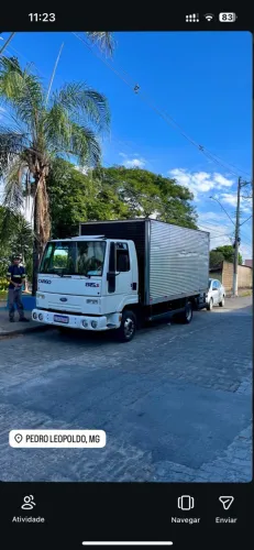 Ford cargo 815 s