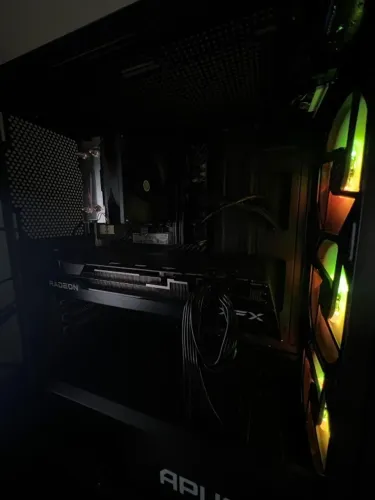 PC GAMER: RX 7700 XT + R5 5600X