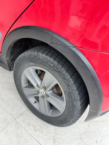 Volkswagen Crossfox 1.6 MI Total Flex 8V 5P 2012