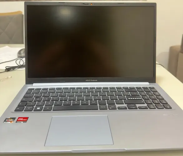Notebook ASUS Vivobook Ryzen 5