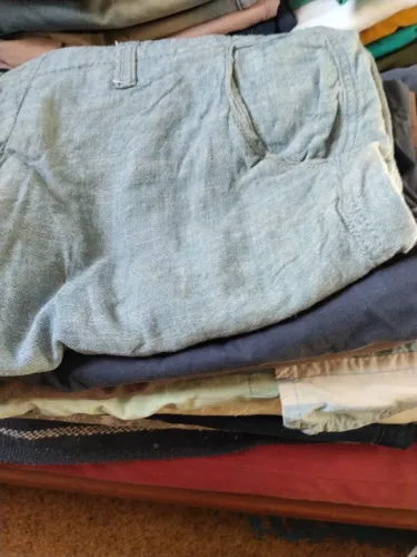 Bermudas masculinas usadas em bom estado