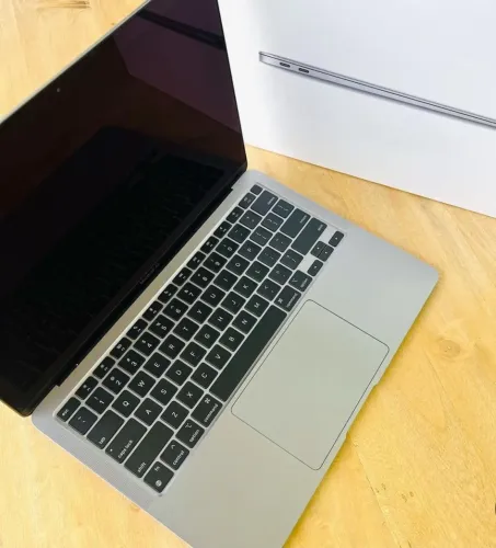 MacBook Air M1 seminovo