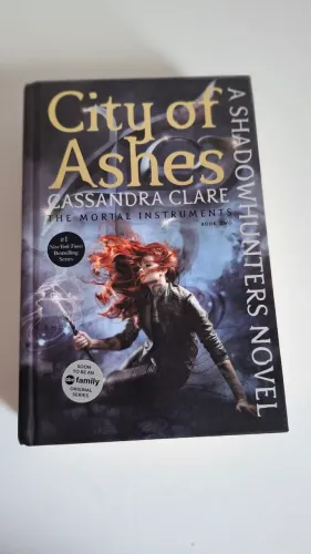 Livro Cidade das Cinzas versão em inglês