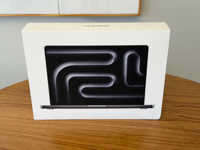 MacBook Pro 14 Polegadas M5 24GB 1TB Preto - Lacrado - Pronta entrega - Aceito seu usado