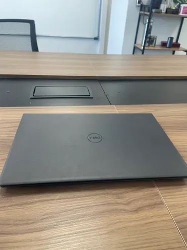 Vende-se Notebook DELL Inspiron 15