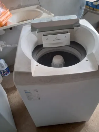 Venda de uma máquina de lavar roupa 11kg Brastemp 