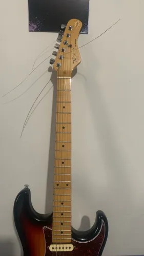 Guitarra Tagima Stratocaster Sunburst - Excelente Estado | Pronta para Tocar