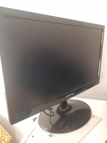 Tv e Monitor Samsung 18,5"