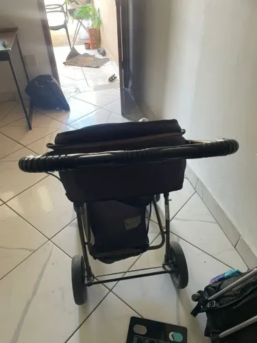 Carrinho de bebê galzerano