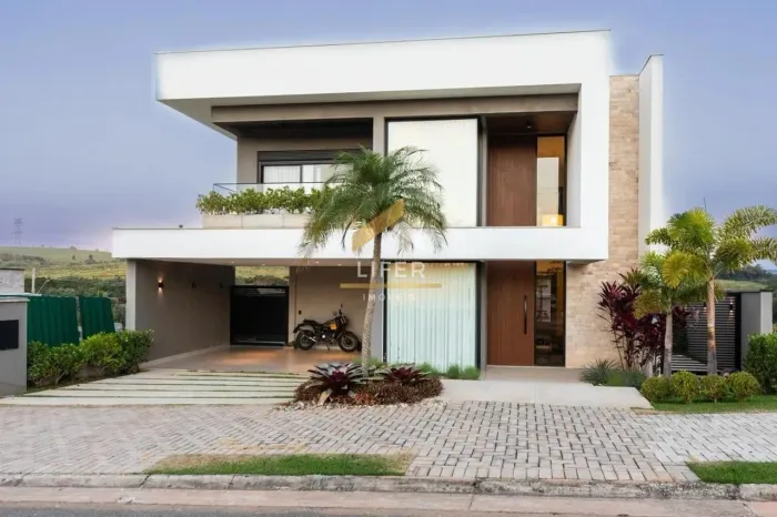 CASA ALTO PADRÃO À VENDA EM CAMPINAS