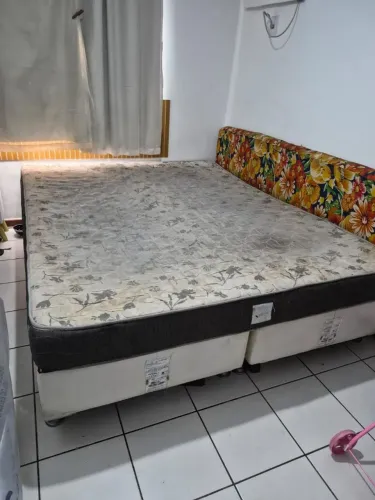 Cama Box Queen