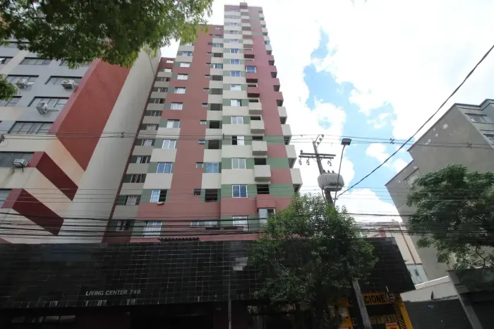 Imóvel para aluguel com 19 metros quadrados em Centro - Curitiba - PR