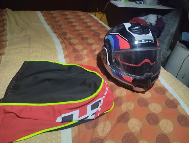 Capacete LS2 advant estado de novo usado pouquíssimas vezes