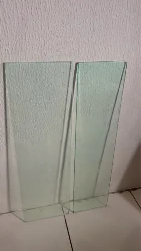 Vendo prateleira de vidro 