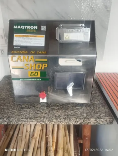 ?Vende-se máquina de caldo de cana ?. 