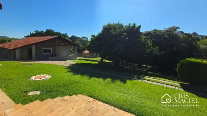 Chácara à venda no Condomínio Recanto das Flores em Indaiatuba-SP!