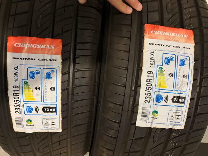 Pneus novos 235/50/19