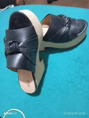 vende  se sapato /tamanco