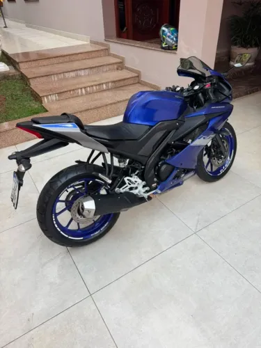 Yamaha YZF R15 2024