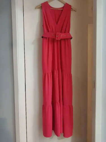 Vestido longo com cinto !