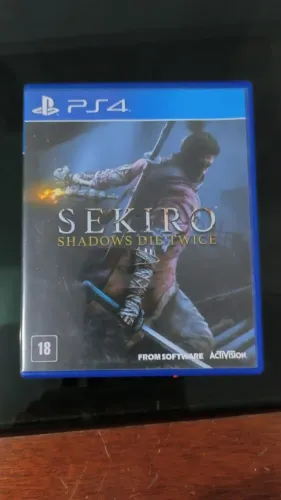 Sekiro Shadows Die Twice mídia física ps4