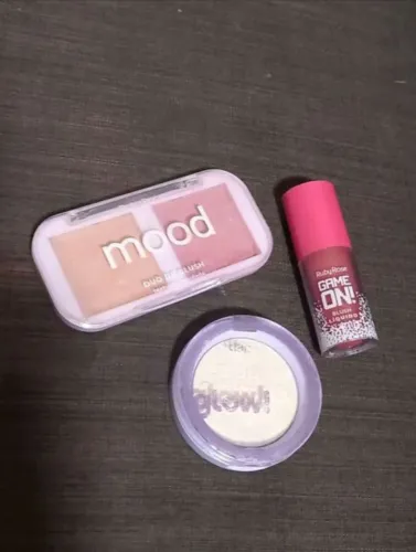 Kit de maquiagem Blush e iluminador