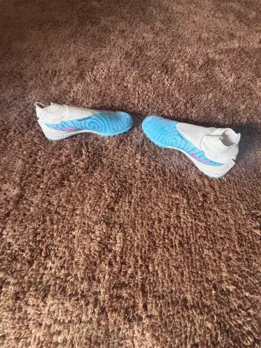 Chuteira nike phantom linha elite nova
