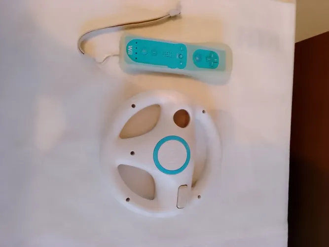 Nintendo Wii remote+ capa e Volante originais
