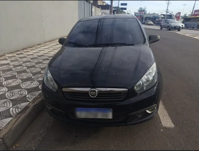Fiat Grand Siena Essence 1.6 Flex 16V 2015