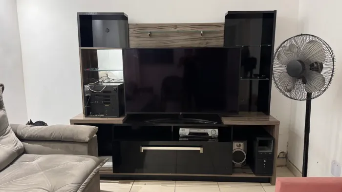 Estante pra sala de estar - SÓ a estante